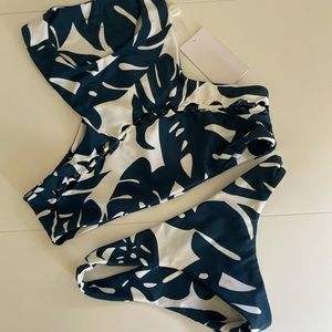 New - 2 Piece Set Mikoh bikini top and bottom